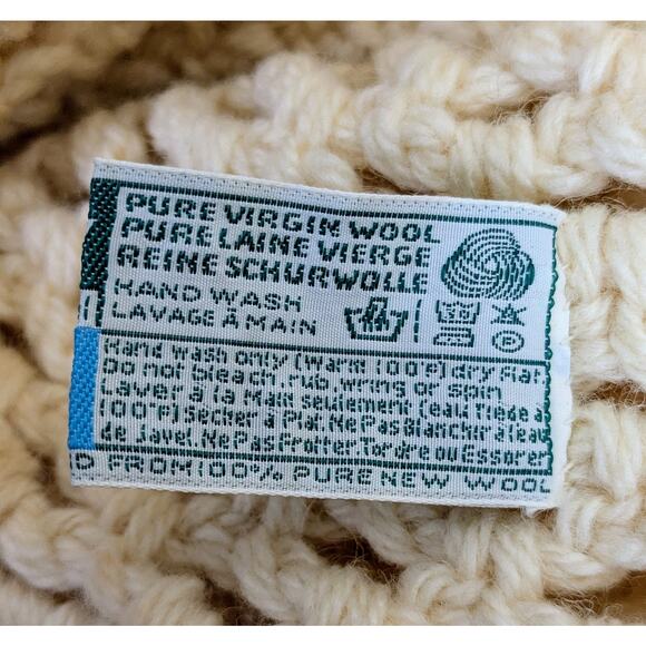 John Molloy Ireland Pure Virgin Wool Cream Crochet Hat Hand Knit Center Rosette - Picture 11 of 11